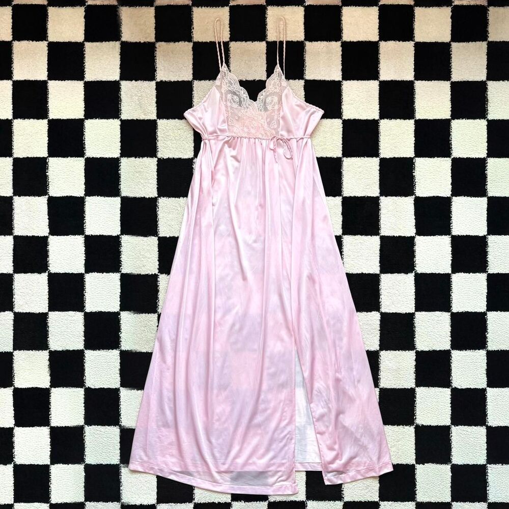 1960s Vintage Pink Maxi Slip L